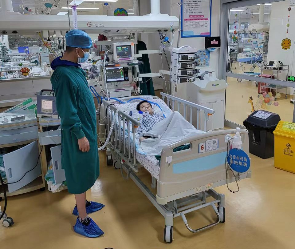 开江县跨省救护车出租公司