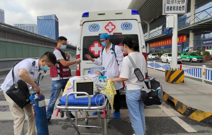 开江县救护车出租公司